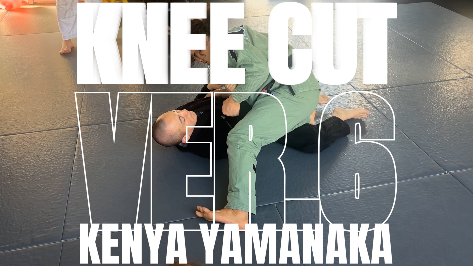 KNEE CUT PASSING AGAINST KNEE SHIELD HALF/KENYA YAMANAKA