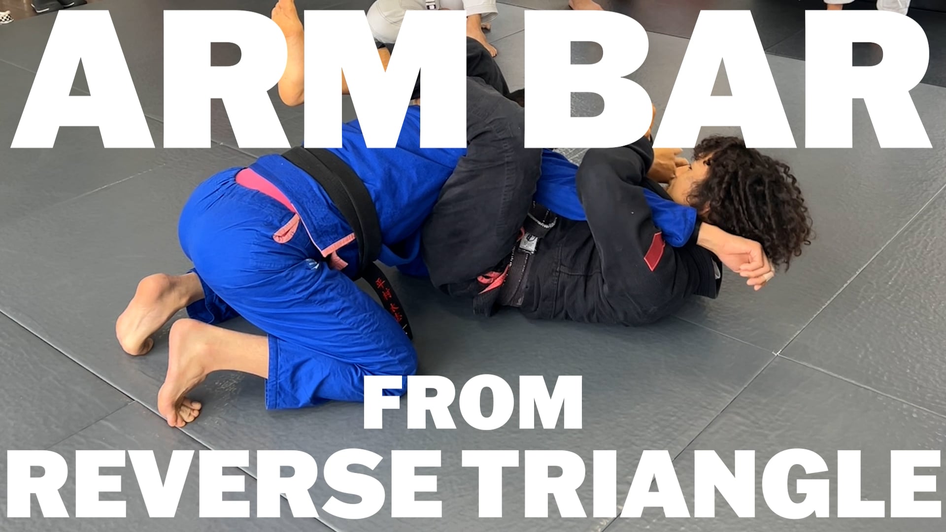 ARM BAR FROM REVERSE TRIANGLE/KENYA YAMANAKA