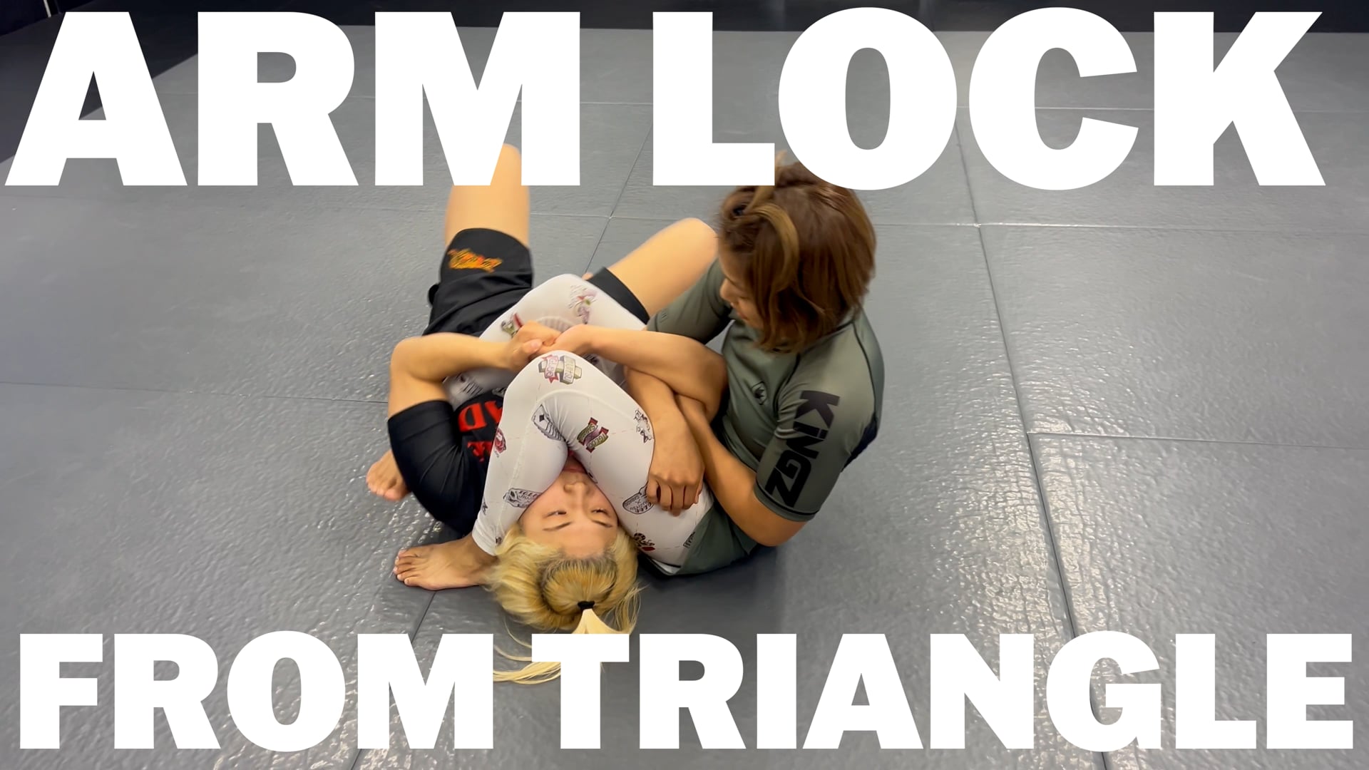 ARM LOCK FROM TRIANGLE/KANAE YAMADA