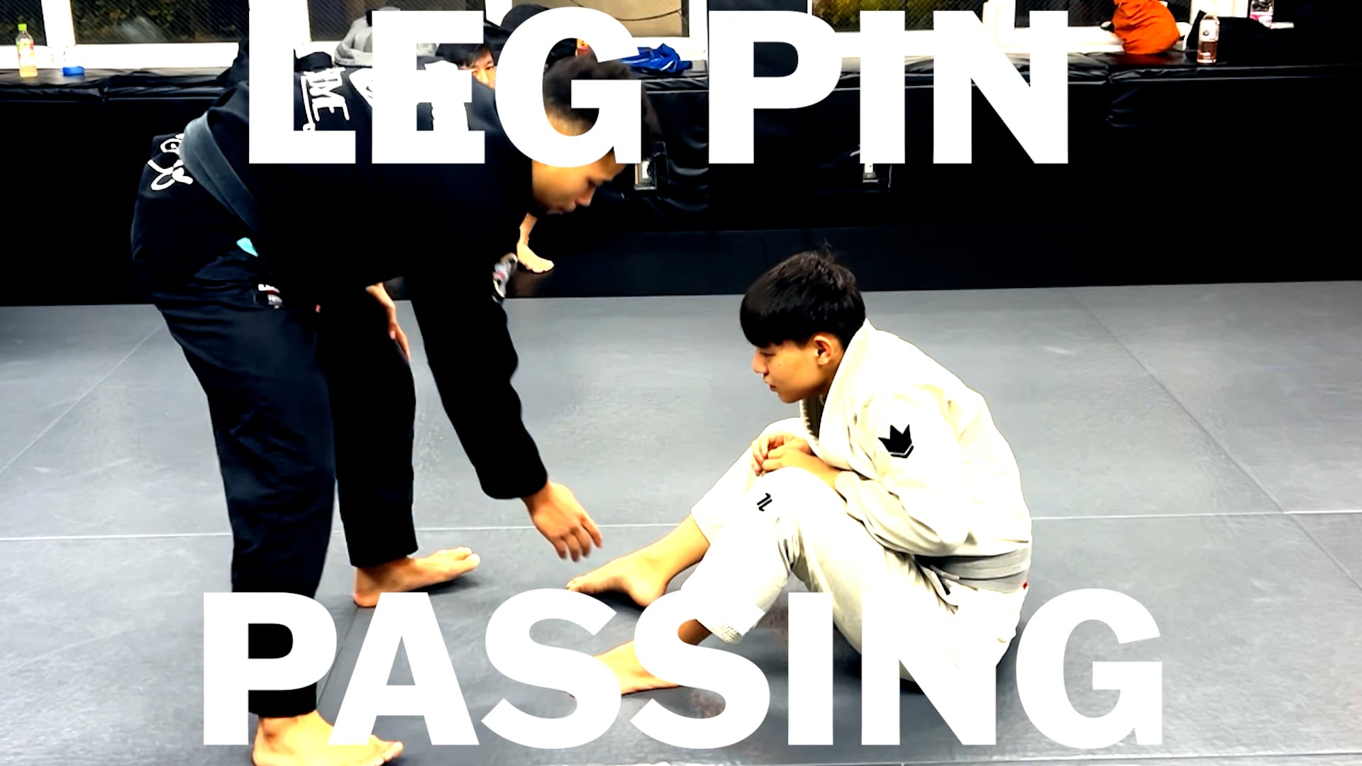 LEG PIN PASSING/MYKE OURA